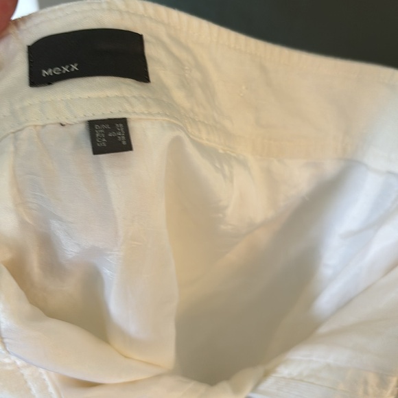 Mexx Off White Capri Linen Suit - Picture 10 of 10